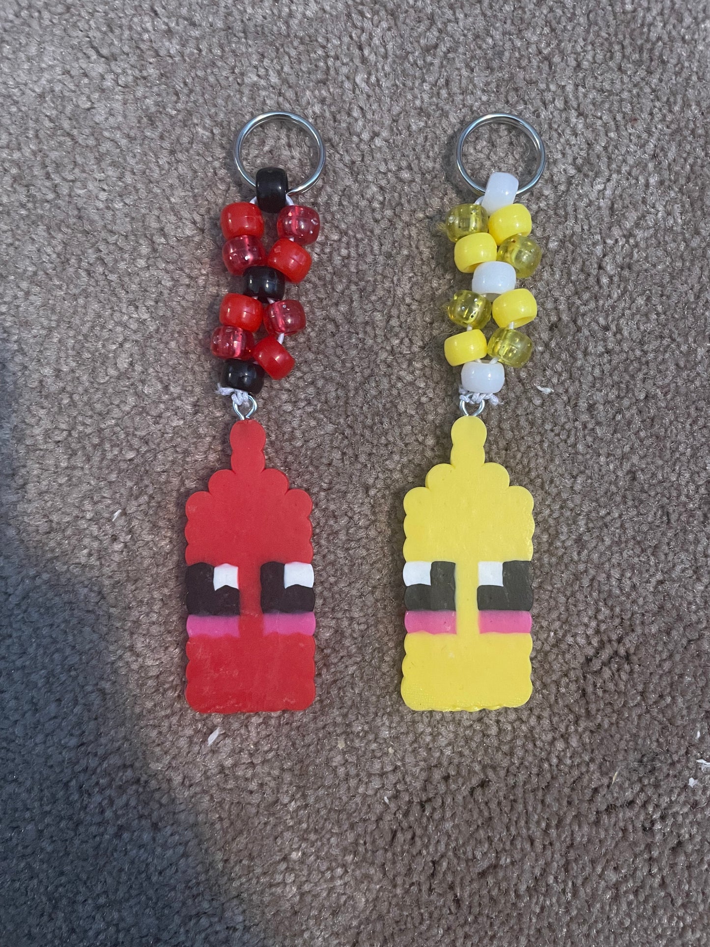 “Ketchup & Mustard” Matching Kandi Keychain Set